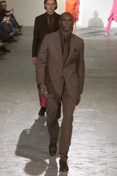 Look 50